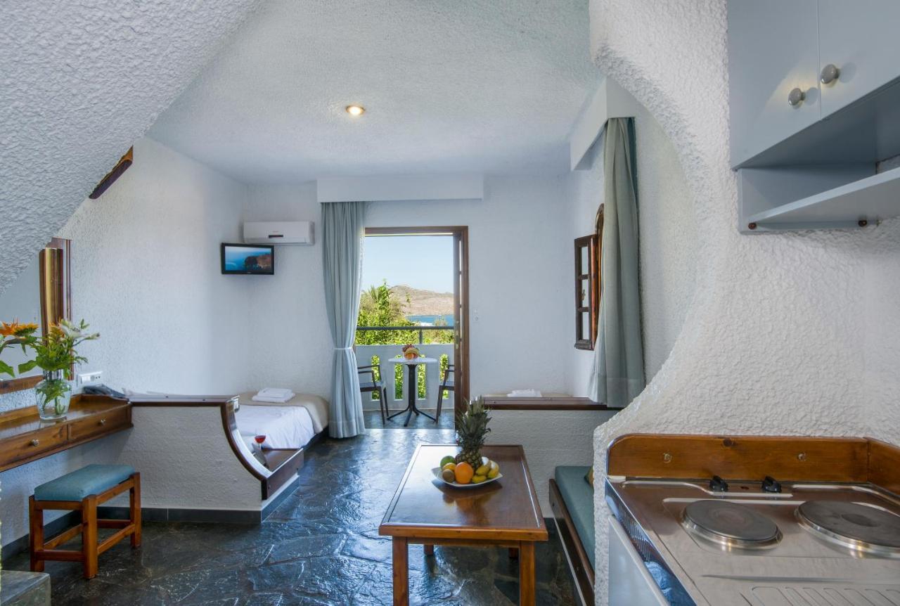 Folia Apartments Chania Agia Marina  Exterior photo